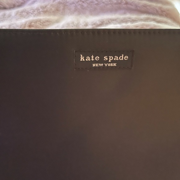 Kate Spade purse - Picture 2 of 6